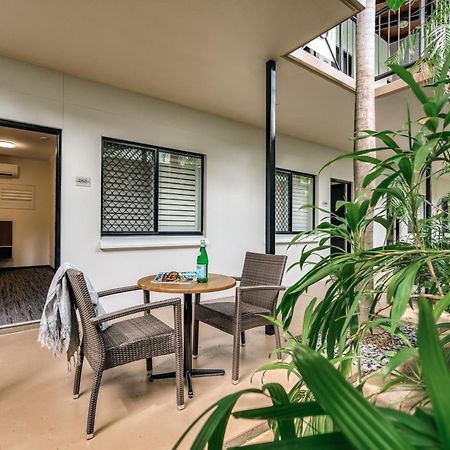 Palms City Resort Даруин Екстериор снимка