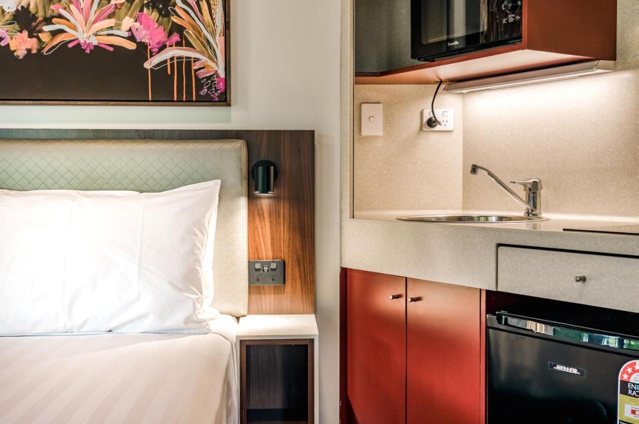 Palms City Resort Даруин Екстериор снимка
