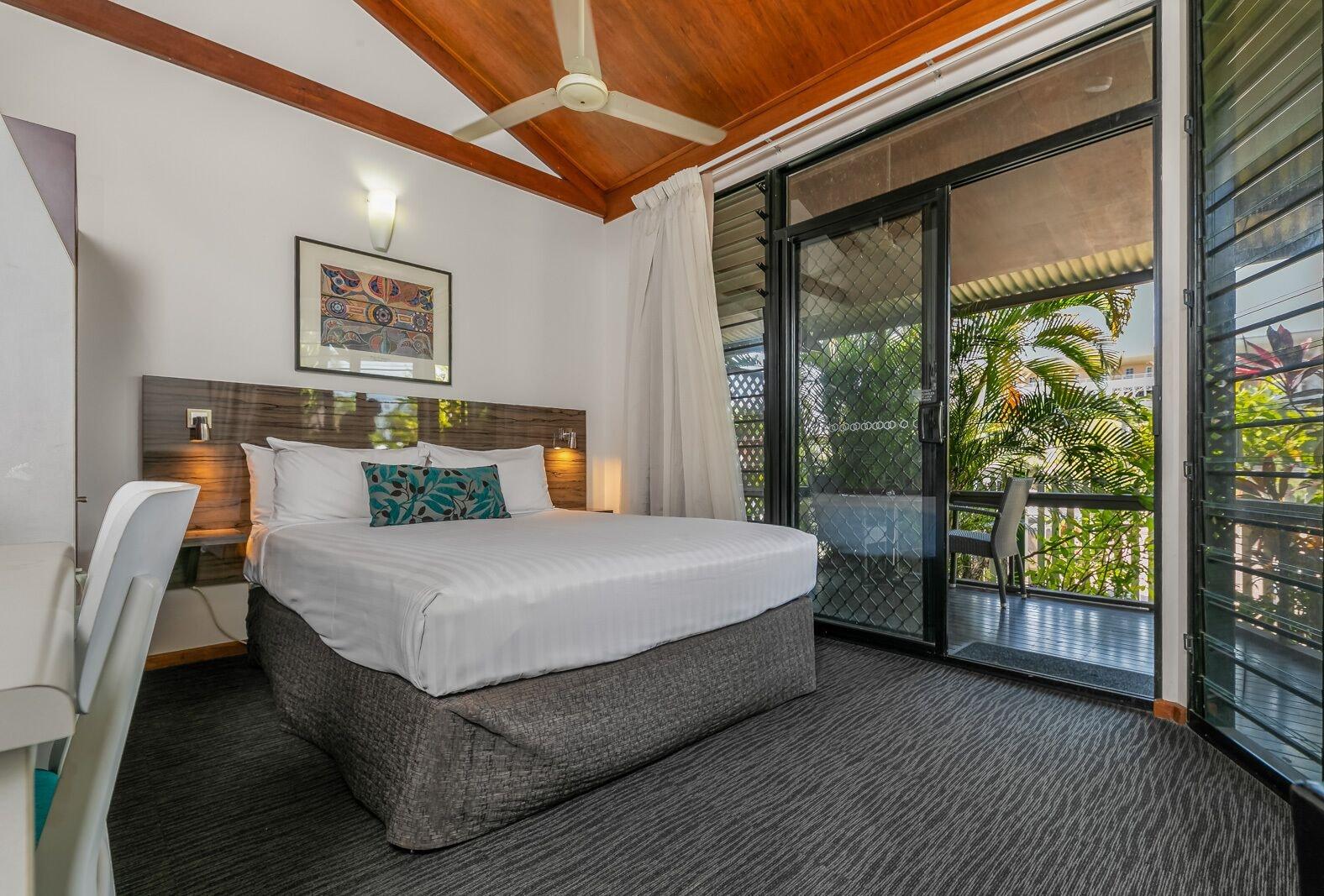 Palms City Resort Даруин Екстериор снимка